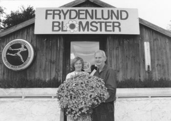 Kirsten Frydenlund og Jørgen Nørdam ved lukningen af Frydenlund Blomster okt. 1994. Foto: Lene Storm.