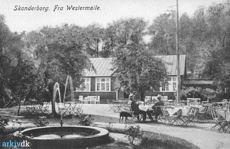 Fil:Vestermølle 1915.jpg
